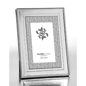   4X6 PICTURE FRAME   4X6 POLISHED SILVER BEAD TRIM   Picture Frame