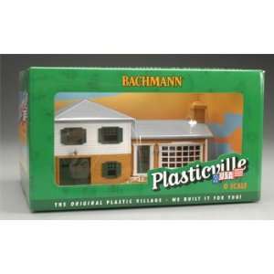    Bachman   Split Level House Built Up O (Trains) Toys & Games
