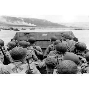  Approaching Omaha Beach   24x36 Poster 