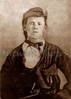 1800S  JESSE JAMES  COWBOY PHOTO OF THE BANDIT OUTLAW GANG MEMBER 