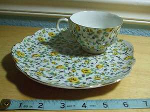 Yada China Cup and Snack Plate Set (Yellow Rose pattern)  