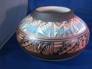   Native American DOROTHY L WING Signed MESA VERDE POTTERY A  