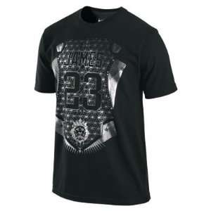  Nike Mens Lebron Crest Short Sleeve Shirt Black: Sports 