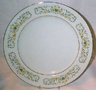 This auction is for piece of china. Made by Fine China, Japan.