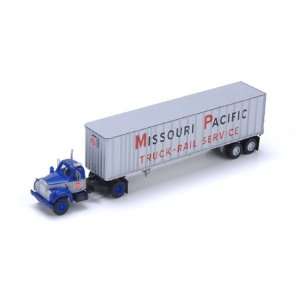   Tractor w/40 EP Trailer Missouri Pacific MoPac truck: Toys & Games