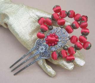 BEAUTIFUL PEINETA OR SPANISH MANTILLA COMB IN ARCADED DESIGN WITH RED 