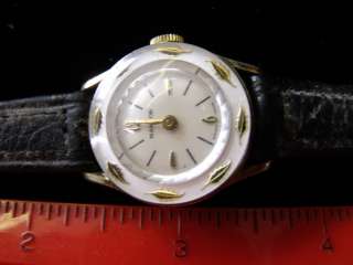 ESTATE VINTAGE WATCH FOR PARTS USE UNTESTED MANSON SWISS MADE 