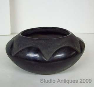 ISABEL PENA San Ildefonso Pueblo POTTERY Bowl SIGNED Art BLACK ON 