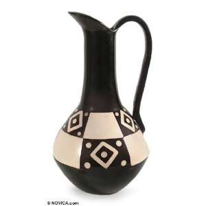 Chulucanas ceramic vase, Harmony