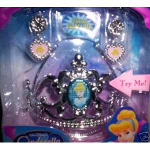  Disney Cinderella Light Up Tiara Set/Earrings Everything 