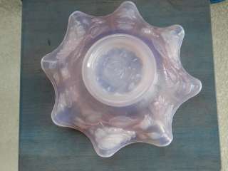 Early L.E. Smith circa 1950s Pink Opalescent scallop shape 10 bowl 