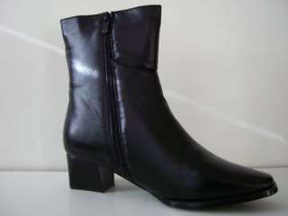 SAADAT ITALIAN Design Black Shoes Boots Women Size 10  