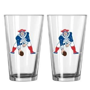   Patriots Boelter Pint Glasses (Set of 2 Glasses)
