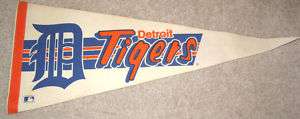 DETROIT TIGERS THROWBACK 1980s VINTAGE BASEBALL PENNANT  