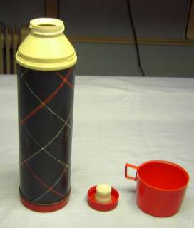 Vintage 1 Qt Dark Plaid Universal Thermax Vacuum Bottle  