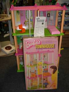 1973 BARBIE TOWNHOUSE PLASTIC W/BOX TAKE A LOOK USED  