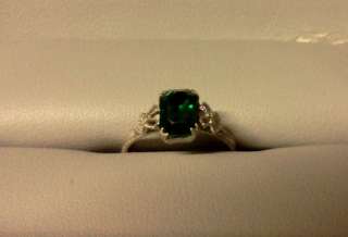   Sterling Silver RING .925 + green stone EMERALD womens rings SIZE 4