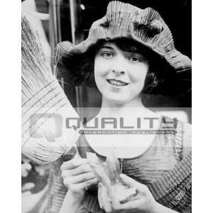 Famous Pin Up Girl, Colleen Moore Portrait [8 x 10 Photograph]  