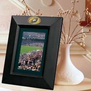  Philadelphia Eagles Black Vertical Picture Frame: Sports 