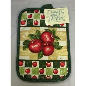  Town & Country Home Apple Oven Mits: Kitchen & Dining