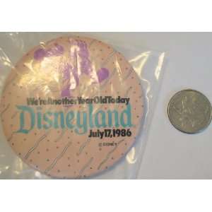  Vintage Disney Button  Disneyland 1986 