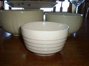 VINTAGE PALE YELLOW SERVING BOWLS / FREE GIFT  