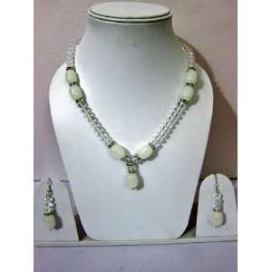    cream & White Crystal Necklace Earring Set Fashion Jewelry: Jewelry