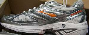 BROOKS DEFYANCE 2 MENS RUNNING SHOES SIZE 13D  