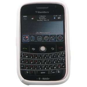   Skin Case for Blackberry Bold 9000 (White) Cell Phones & Accessories