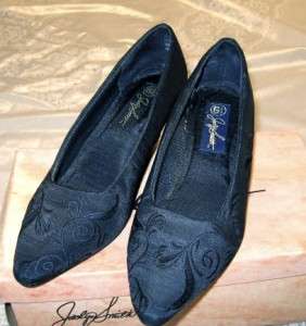 Jaclyn Smith Navy blue linen low heel Womens 6 1/2 6.5  