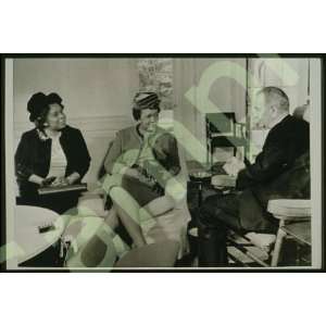  President Johnson,Rosa Gragg,Dorothy Irene Height,Negro 
