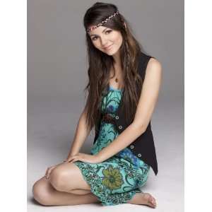  Victoria Justice 36X48 Poster   Cute Young Actress #04 