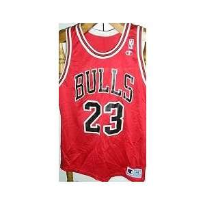  Chicago Bulls Jersey Jordan #23   Size 44 Sports 