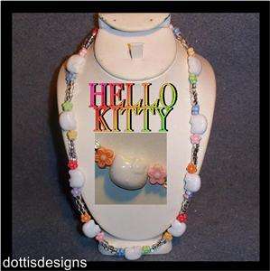 HELLO KITTY AND PRETTY FLOWERS STRETCH BEADED NECKLACE  