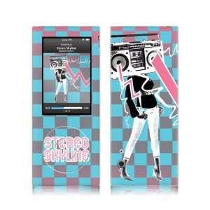   5th Gen  Stereo Skyline  Boom Box Lady Skin: MP3 Players & Accessories